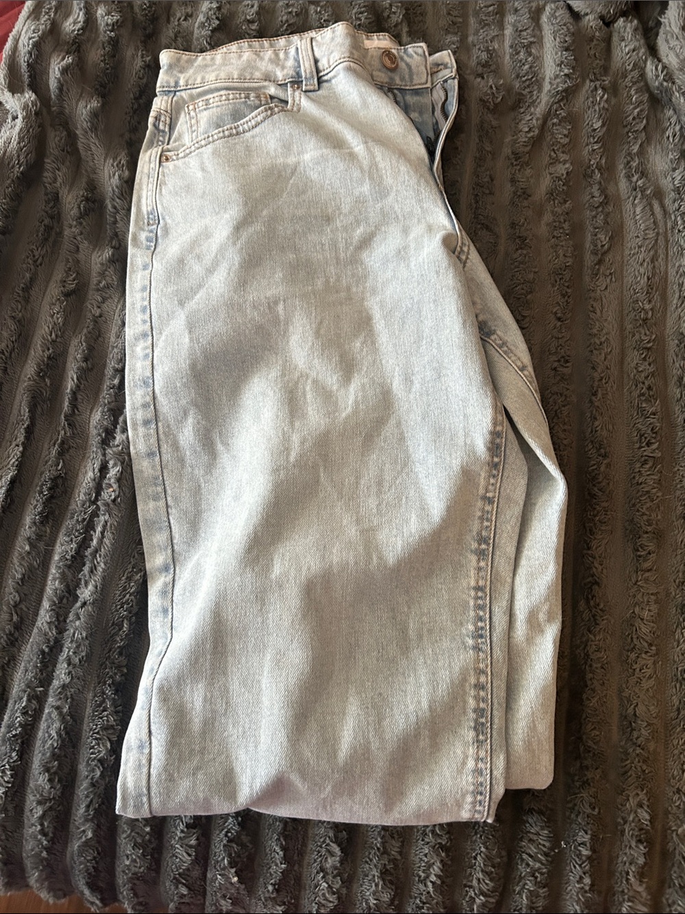 Ardene Light Wash Blue High-Waist Jeans